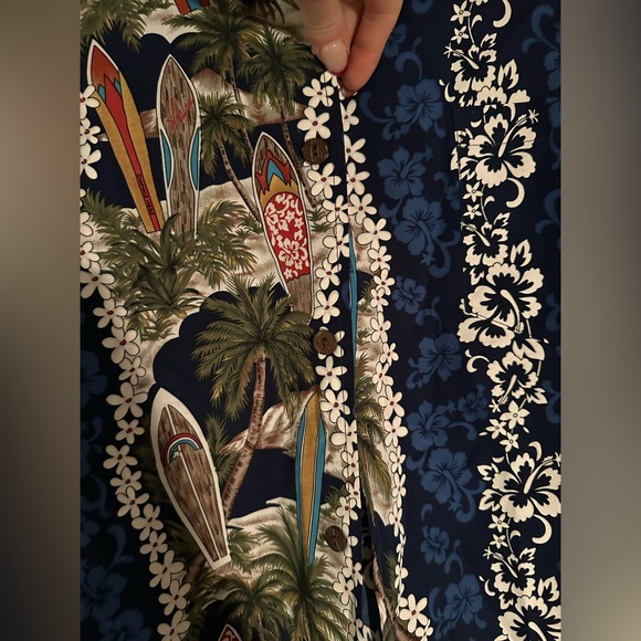 Hawaiian shirt with surf boards and florals - Picture 2 of 4